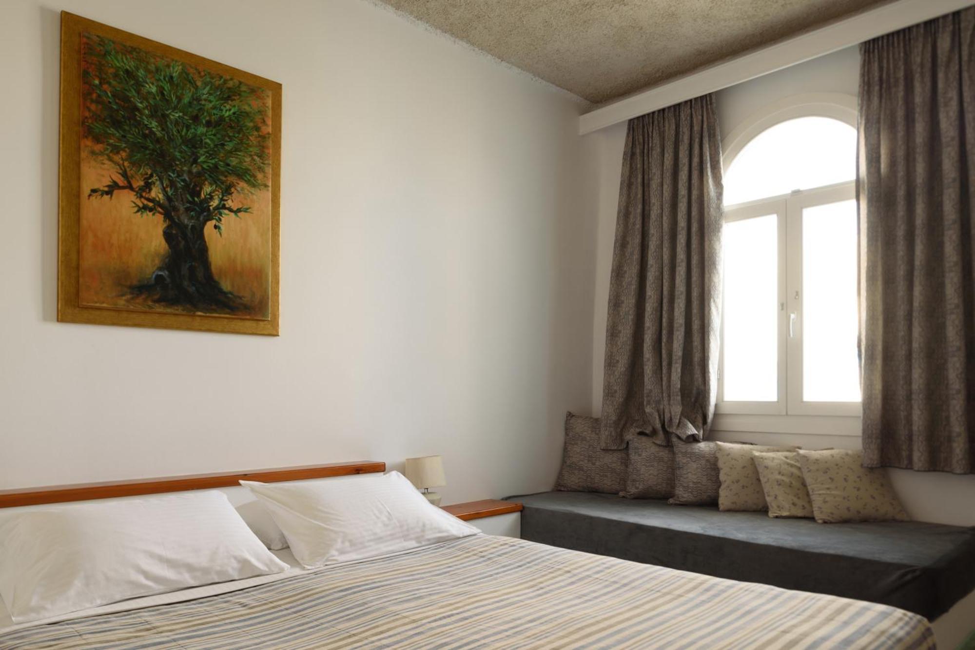 Vallas Apartments & Villas ฟิรอสเตฟานี ภายนอก รูปภาพ