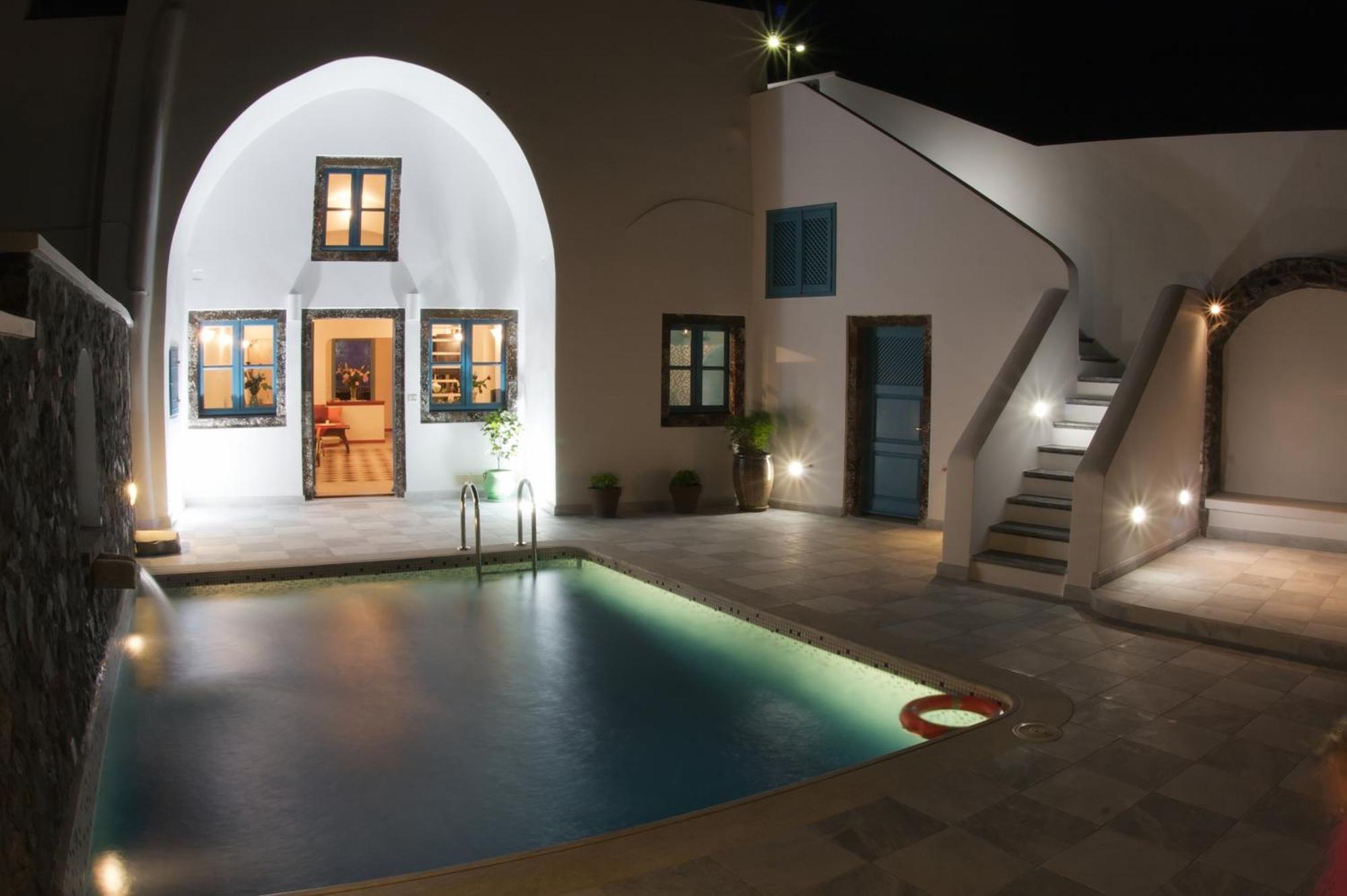 Vallas Apartments & Villas ฟิรอสเตฟานี ภายนอก รูปภาพ